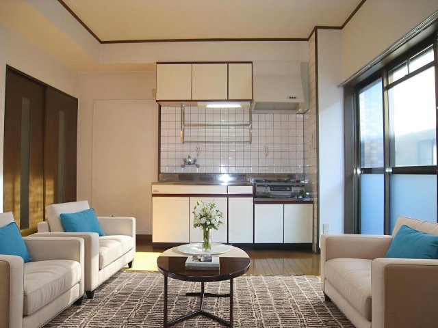 居室・リビング　ＣＧで家具等を配置したもので家具等は含まれません。