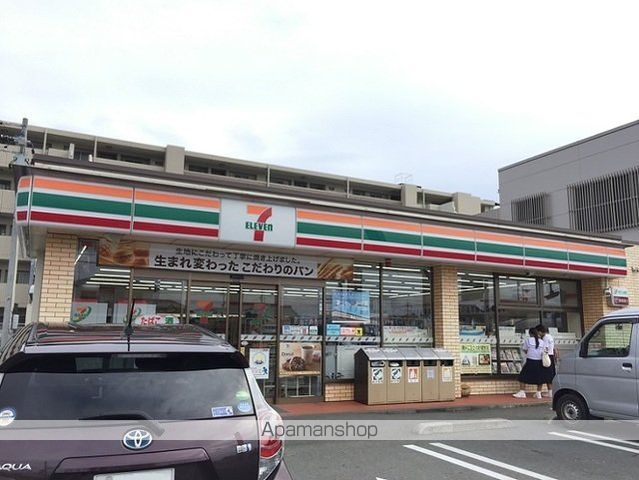 コンビニ　セブンイレブン浜松雄踏店（コンビニ）まで400m