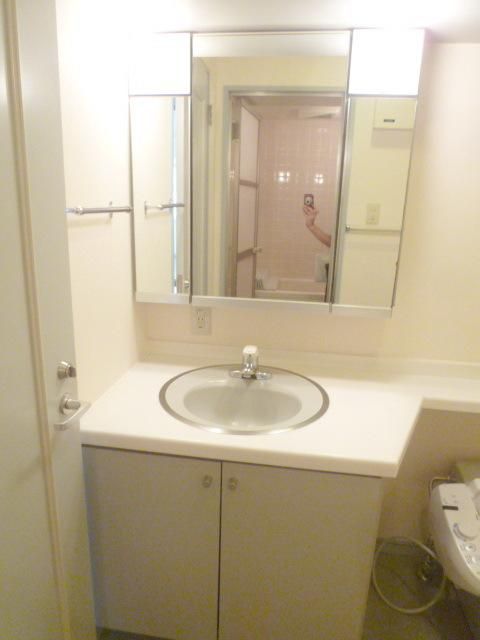 洗面設備　★お問い合わせはタウンハウジング聖蹟桜ヶ丘店まで★