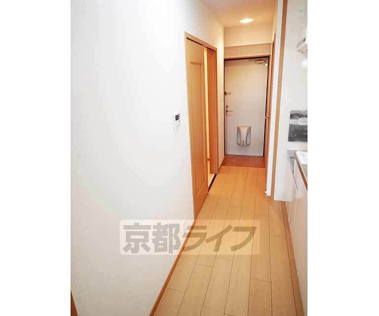 その他部屋・スペース　綺麗な廊下です。