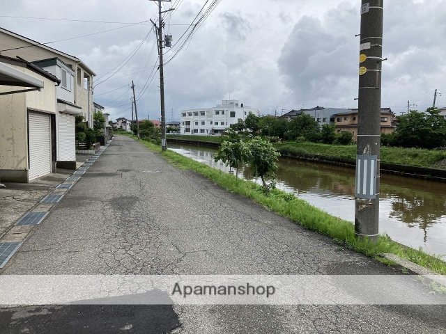 その他　前面道路（その他）まで0m