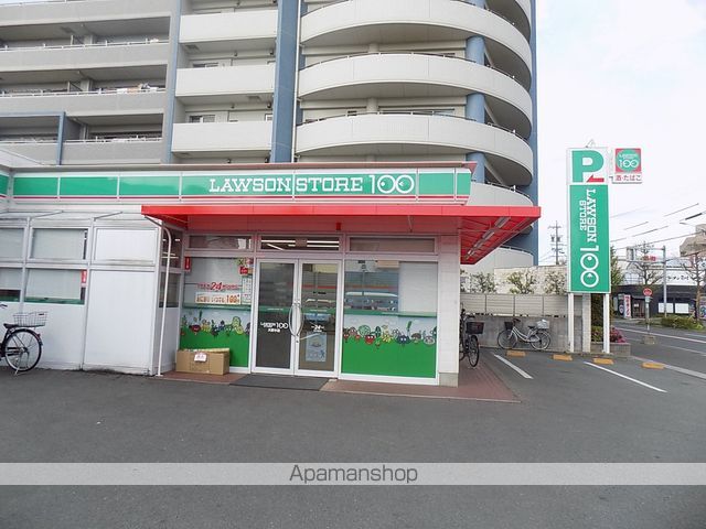 コンビニ　ローソンストア１００（コンビニ）まで407m