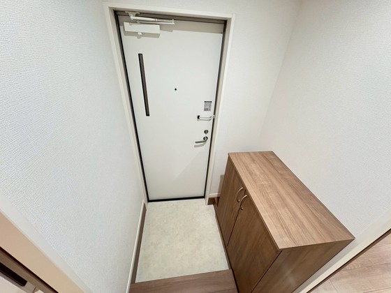 玄関　※別部屋の写真です