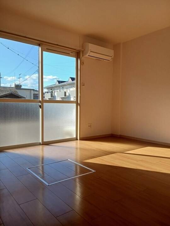 居室・リビング　リビング