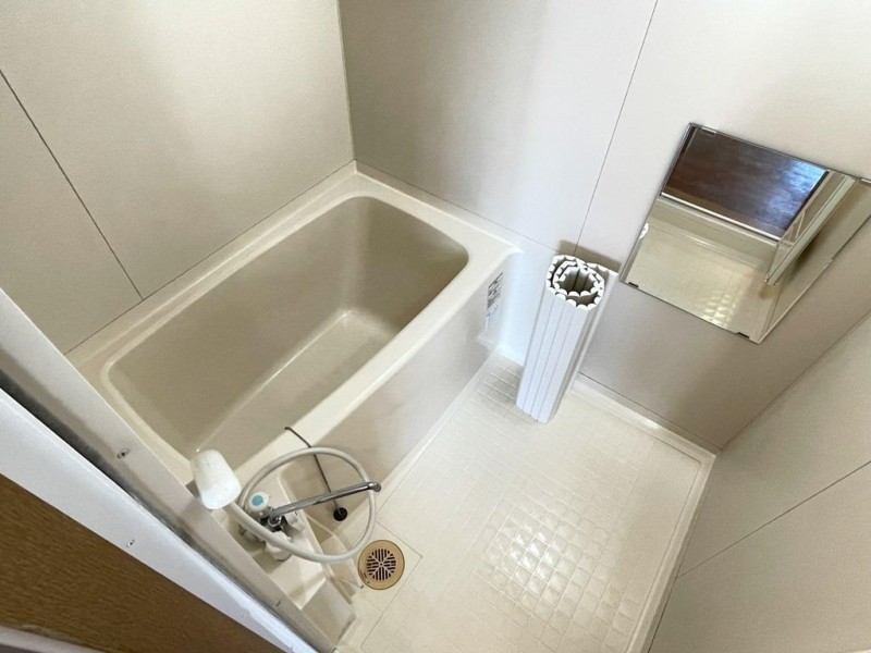 バス・シャワールーム　浴室