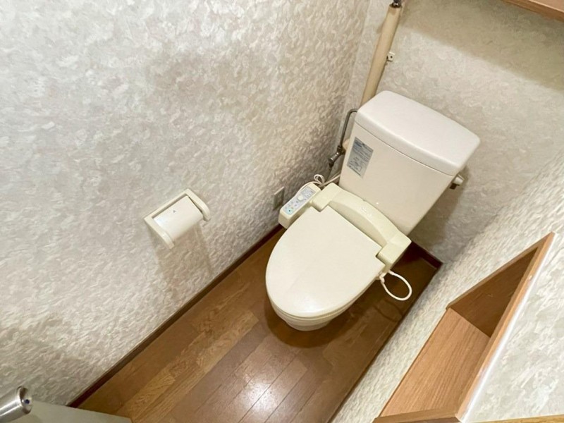 トイレ　トイレ