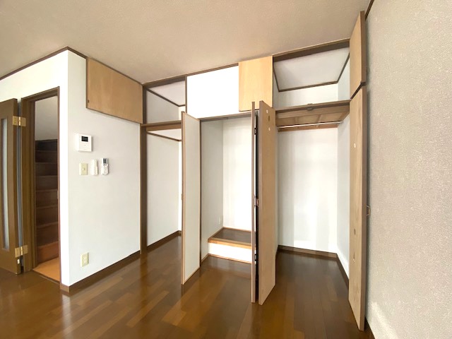 口田南4丁目の内装写真