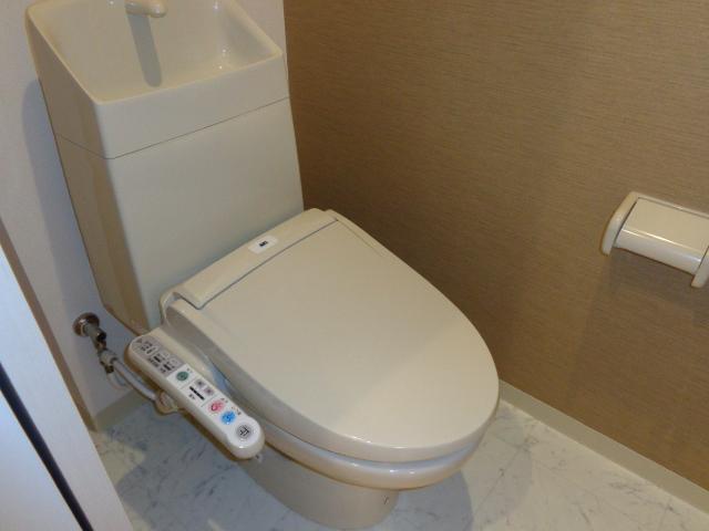 トイレ　シャワー付トイレ