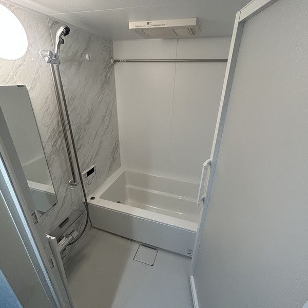 バス・シャワールーム　☆ゆったりくつろげるお風呂☆