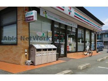 コンビニ　セブンイレブン掛川水垂店（コンビニ）まで529m