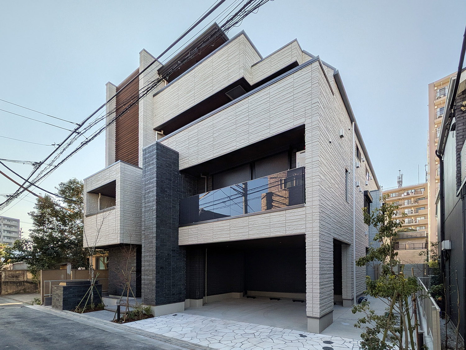 建物外観　◇積水ハウス施工の賃貸住宅『シャーメゾン』