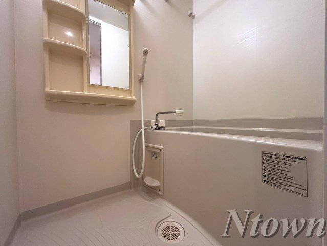 バス・シャワールーム　日々の疲れを癒すお風呂付です