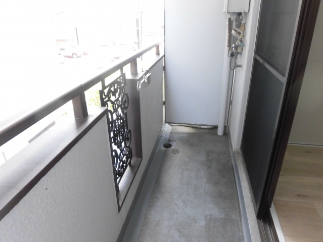 バルコニー　同物件別号室の写真です。