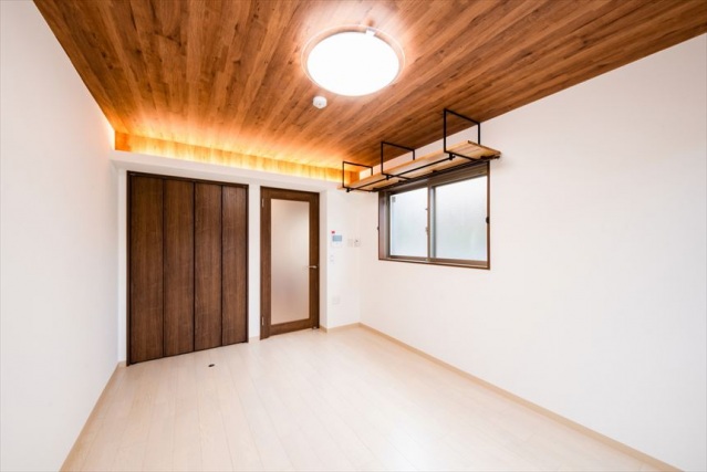 居室・リビング　The MODERN学南町