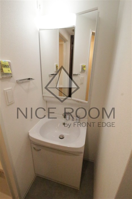 洗面設備　スワンズシティ大阪クレアスト　独立洗面台