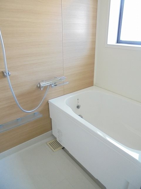 バス・シャワールーム　写真は206号室です。(参考)