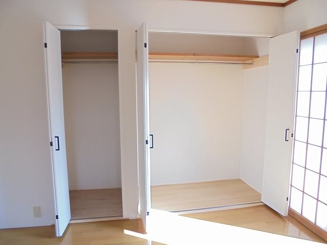 収納　写真は206号室です。(参考)