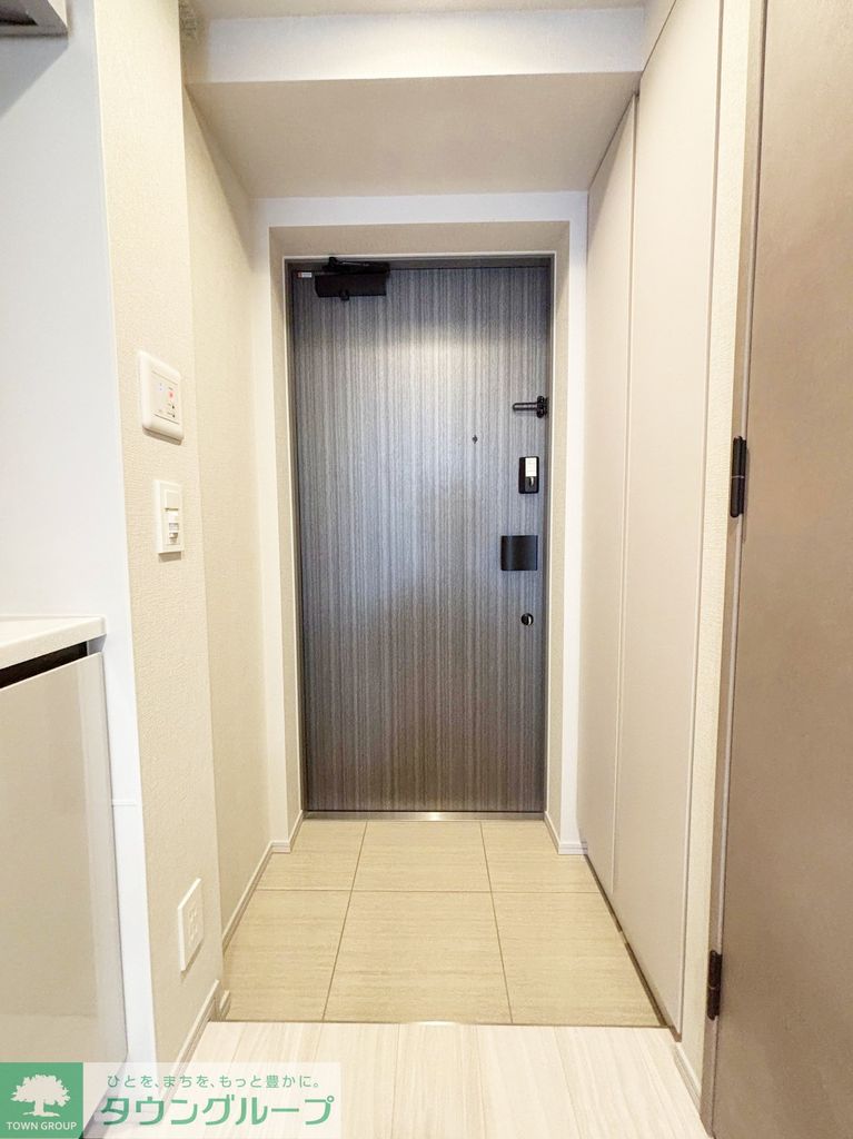 玄関　お部屋探しは株式会社　タウンハウジング　までお気軽にお問合…