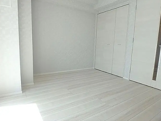 居室・リビング　☆明るい洋室☆