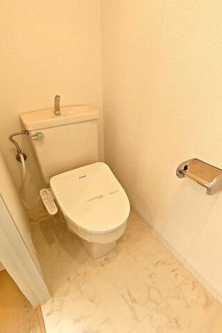 トイレ　落ち着いたトイレです