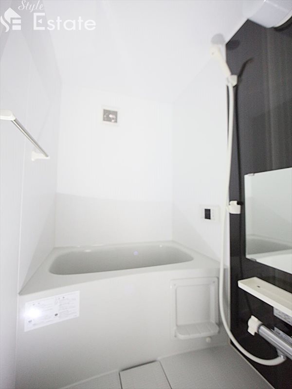 バス・シャワールーム　バスルーム