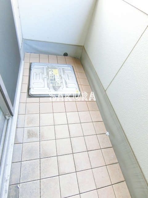 バルコニー　便利で嬉しいバルコニー付きです♪