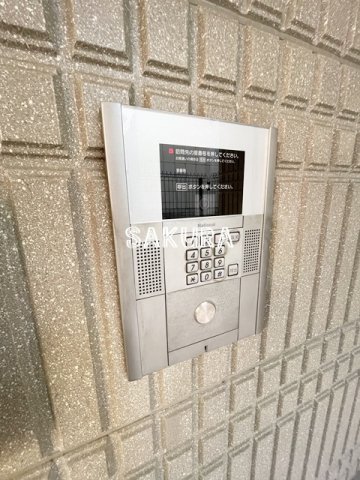 セキュリティ　女性の方でも安心のモニター付きオートロック♪