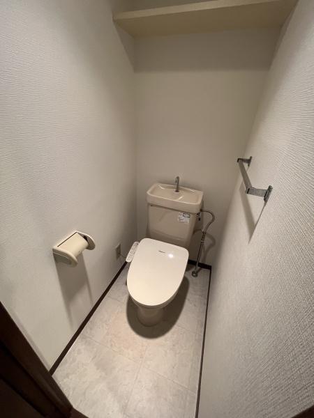 トイレ　ウォシュレット完備