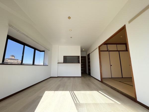 居室・リビング　明るいリビングです！