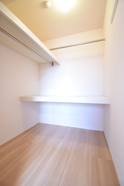 収納　ウォークインクローゼット