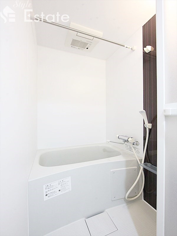 バス・シャワールーム　バスルーム