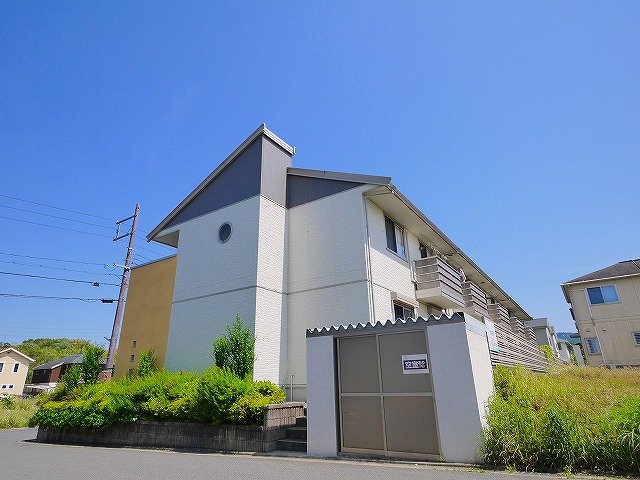 建物外観　落ち着いた雰囲気の外観です
