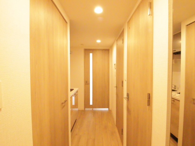 玄関　※別室の参考写真の為、現況優先です。