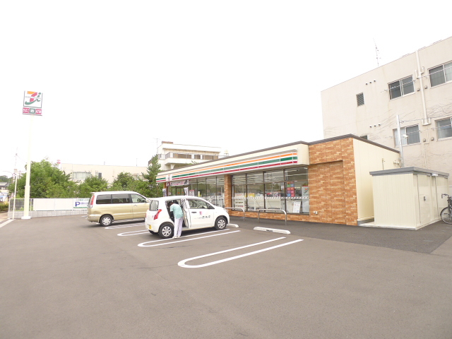 コンビニ　セブン－イレブン佐倉駅北口店（コンビニ）まで165m