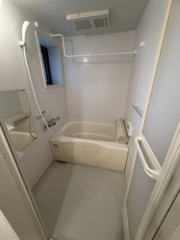 バス・シャワールーム　追い焚き可【みゆきコート】