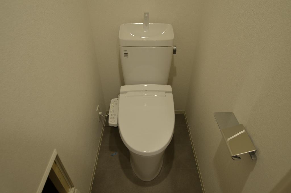 トイレ　シャワー付トイレ