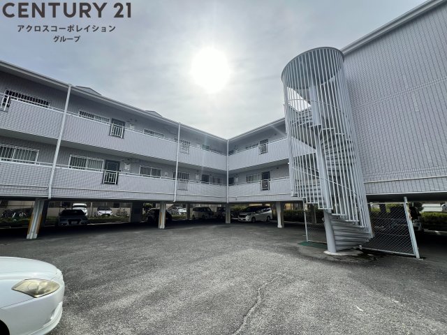 駐車場　敷地内駐輪場あり！