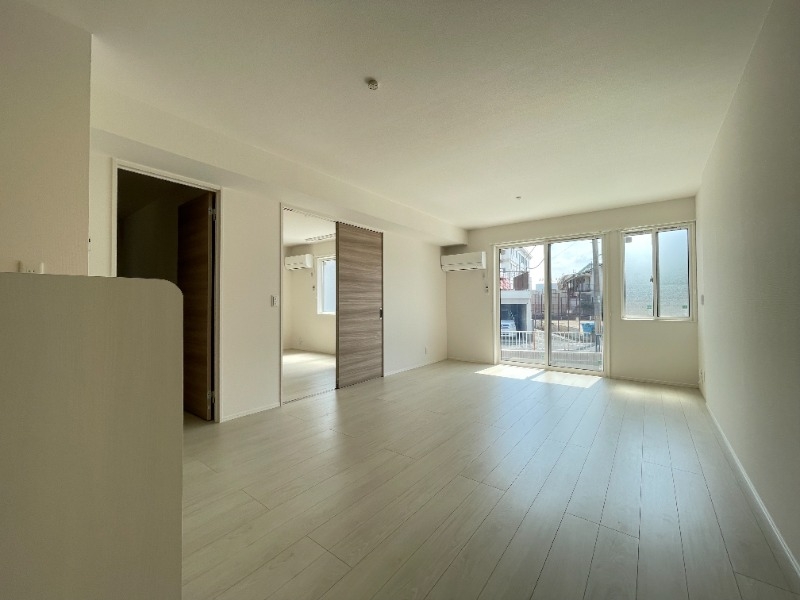 居室・リビング　同仕様施工物件、実物とは異なります。