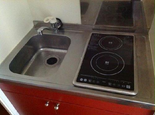 キッチン　2口電気コンロ