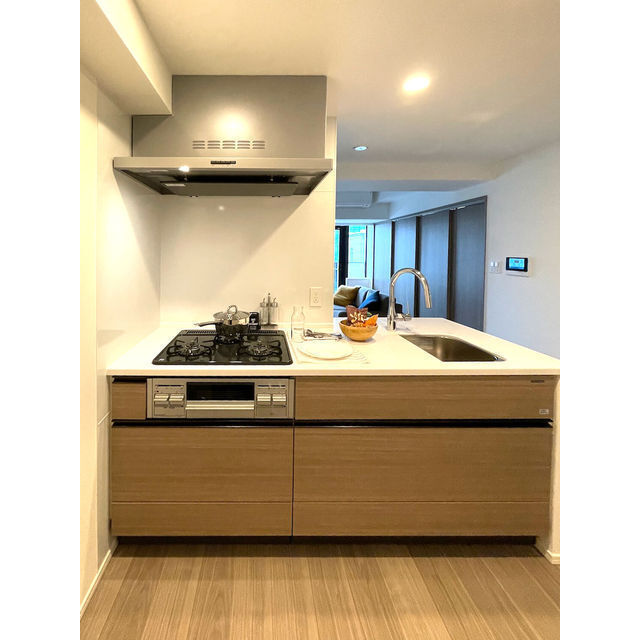 キッチン　家具・家電の備え付けはありません