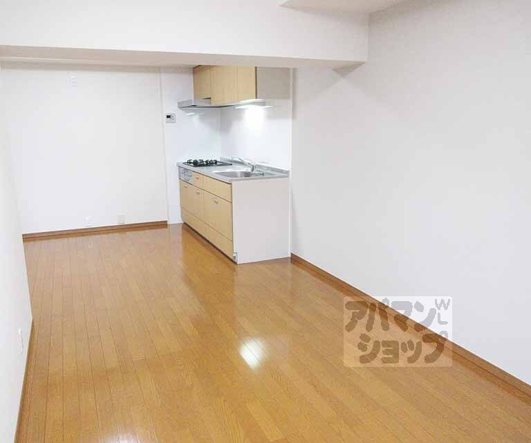 居室・リビング　明るいリビングです！