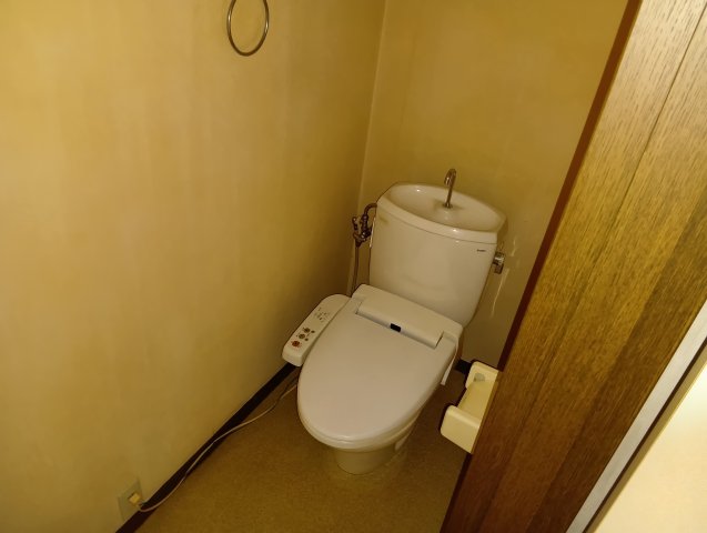SKY5ビルのトイレ写真