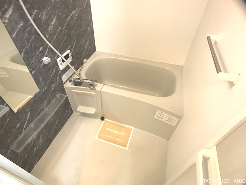 バス・シャワールーム　同物件別部屋