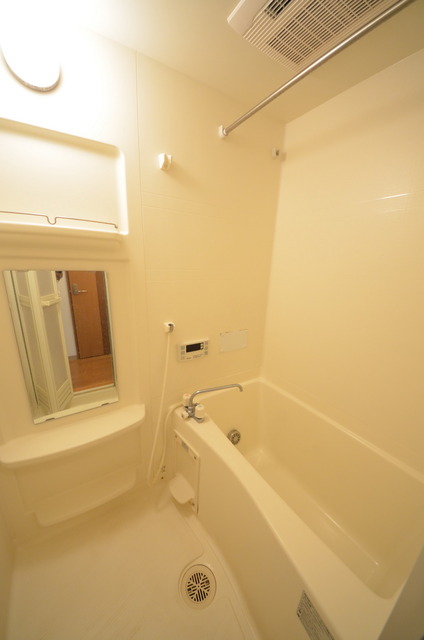 バス・シャワールーム　★ゆったりとしたバスルームで癒しのひと時を…★