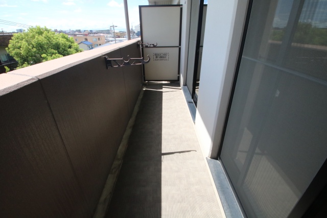 バルコニー　※別室の参考写真の為、現況優先です。