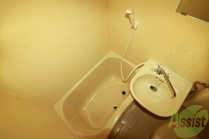 バス・シャワールーム　ユニットバスです