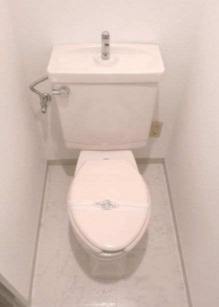 トイレ　ゆったりとした空間のトイレです