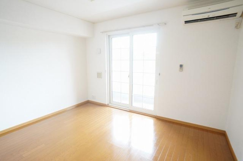 居室・リビング　図面と現状に相違がある場合には現状を優先