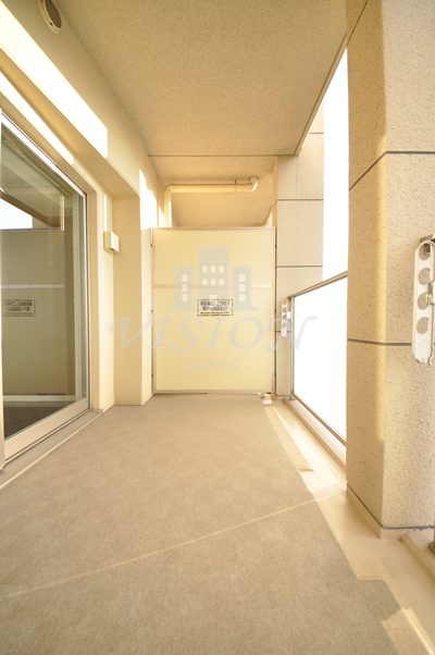 バルコニー　写真は別タイプとなります。