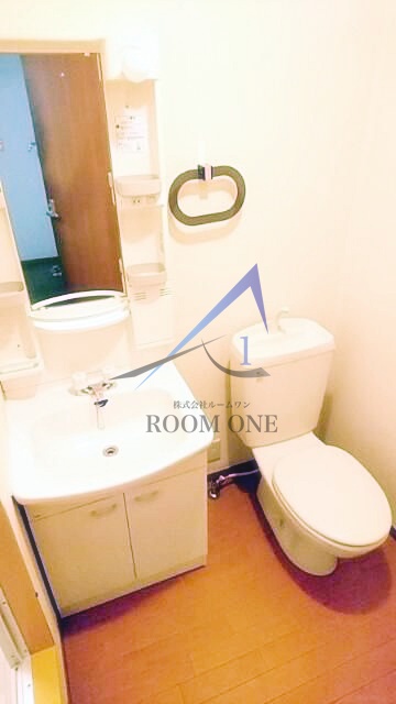 洗面設備　洗面台です。